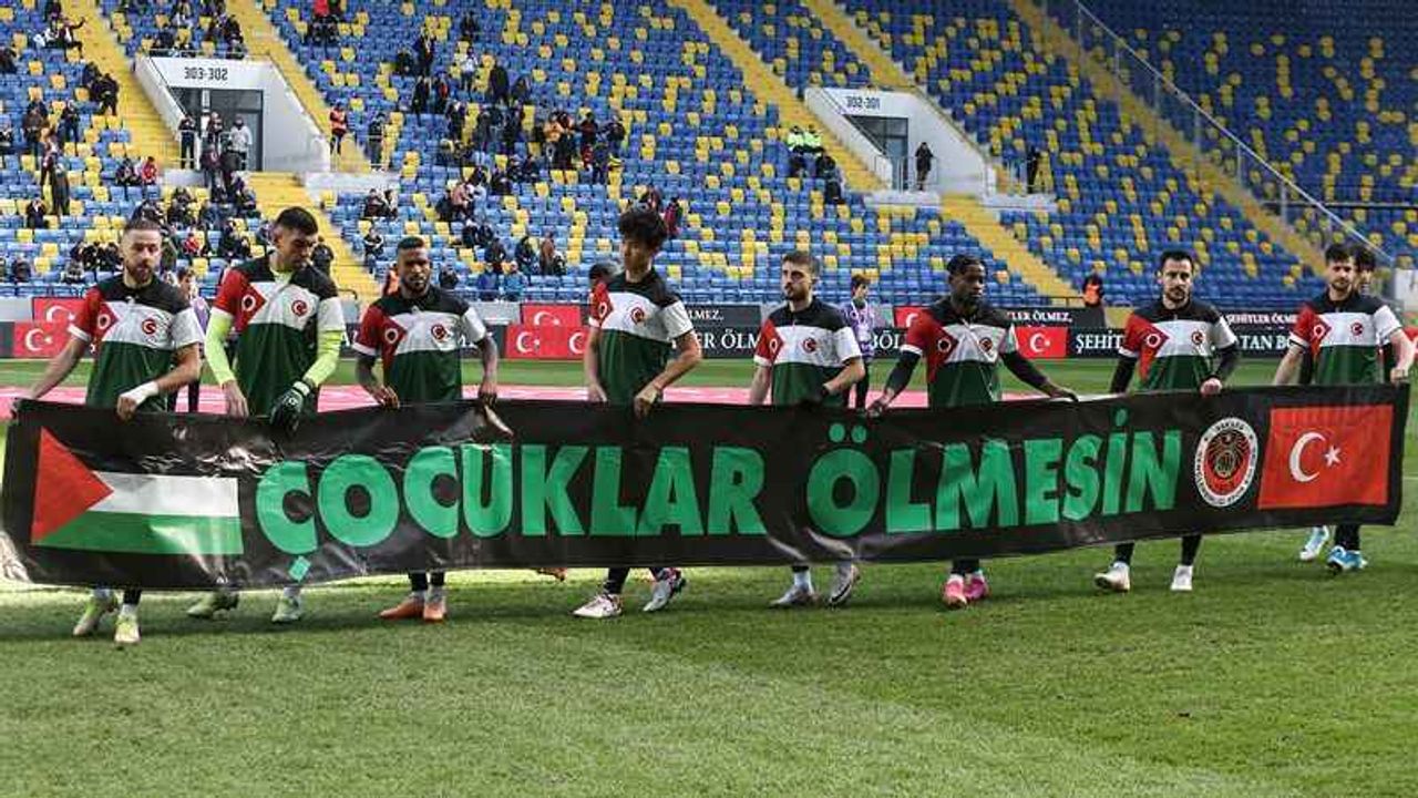Gençlerbirliği Filistin formasını Cumurbaşkanına hediye edecek