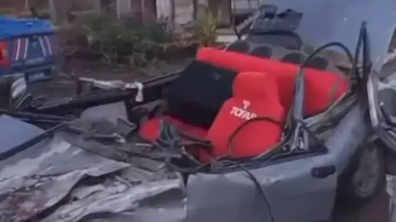 Önündeki kamyona çarptı