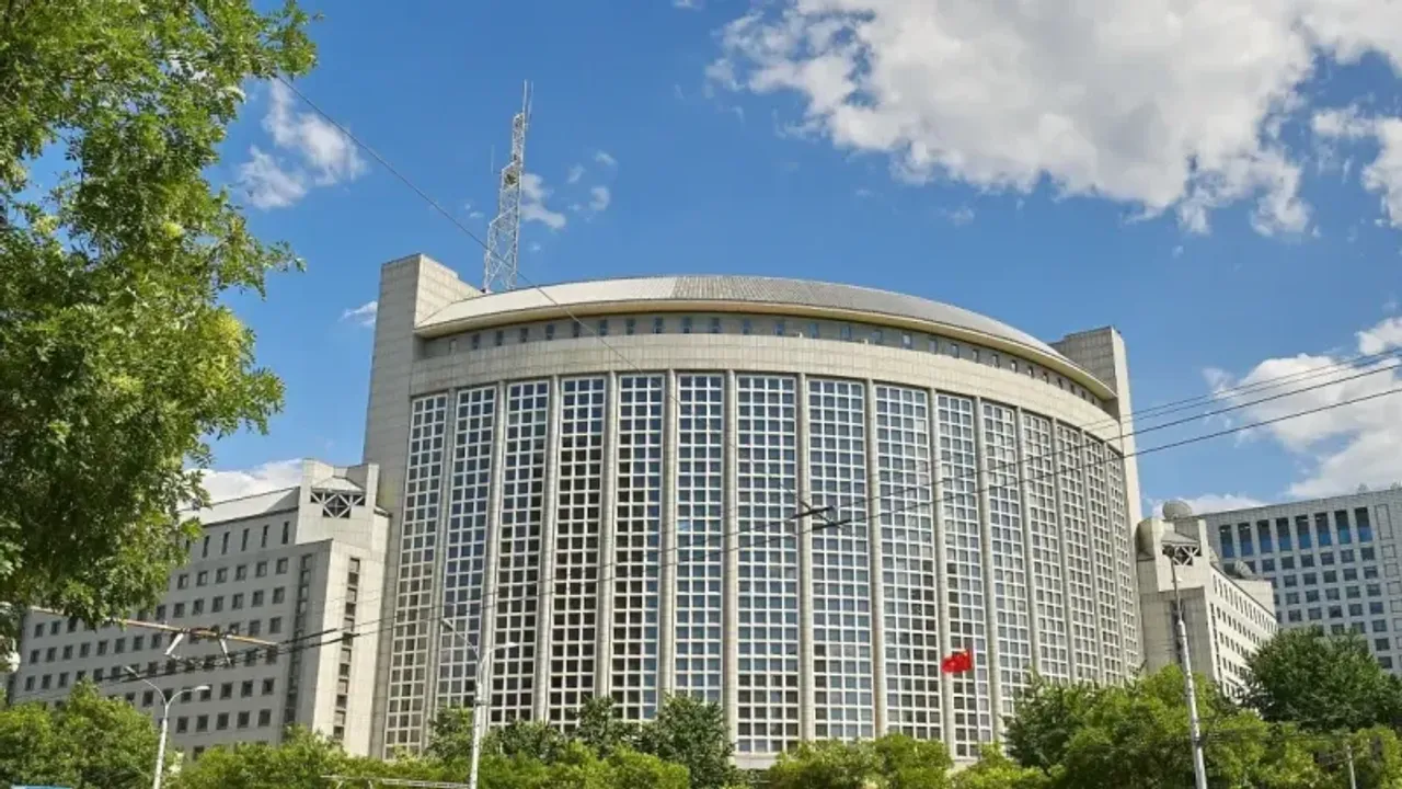 Çin, ABD’ye tarife kararından vazgeçme çağrısı yaptı