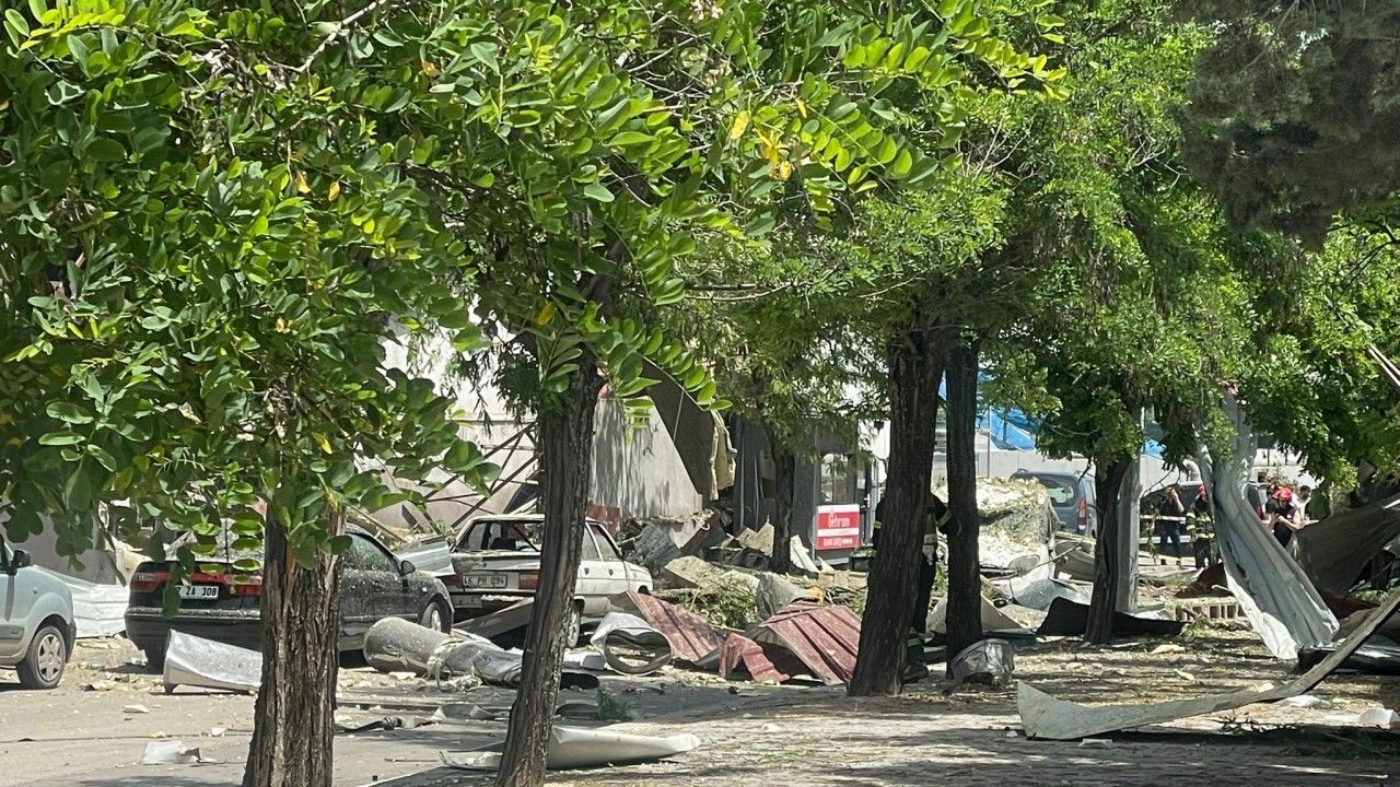 Halı fabrikasında buhar kazanı patladı!