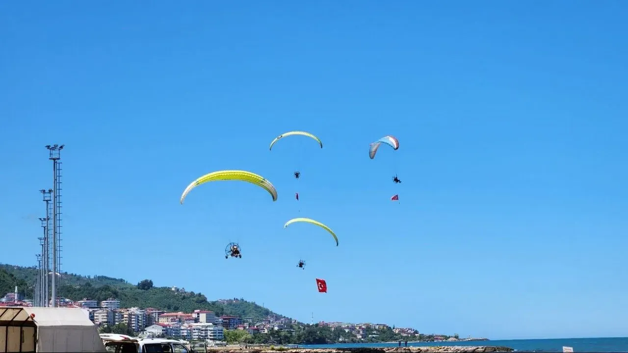 Giresun’da Paramotor Denize Düştü