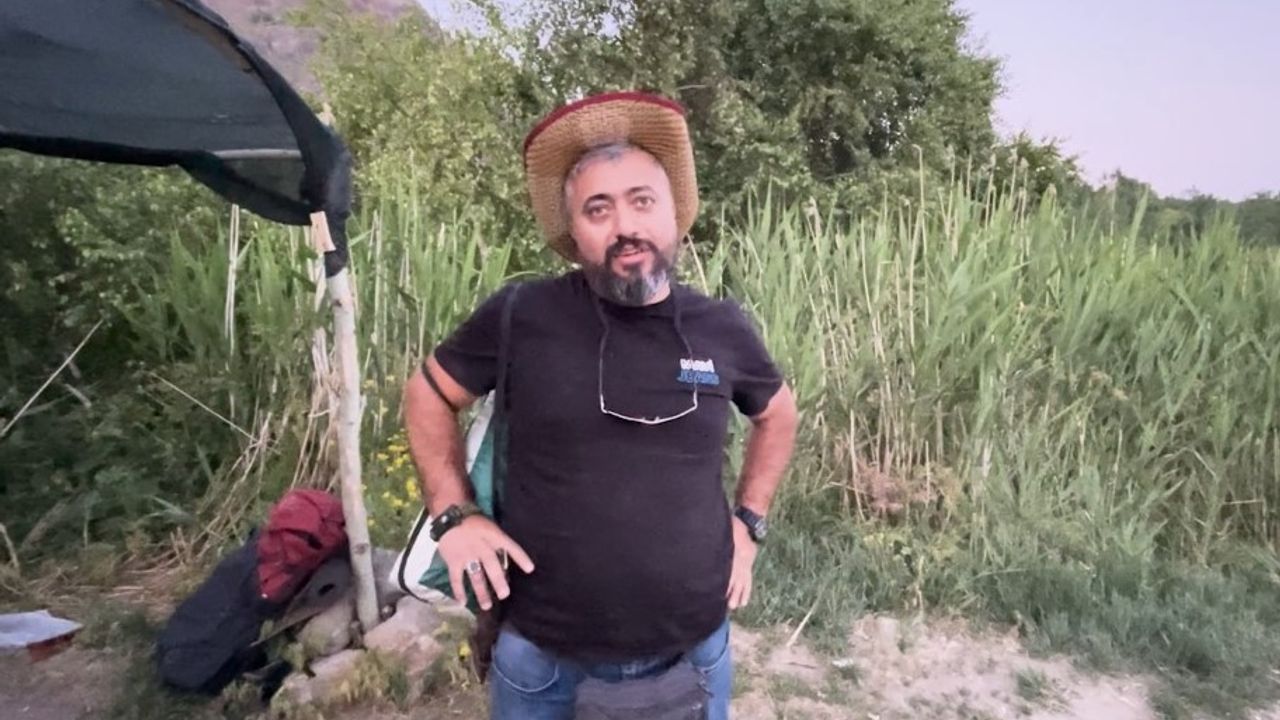 Bitlis'te ayılar sofrayı dağıttı