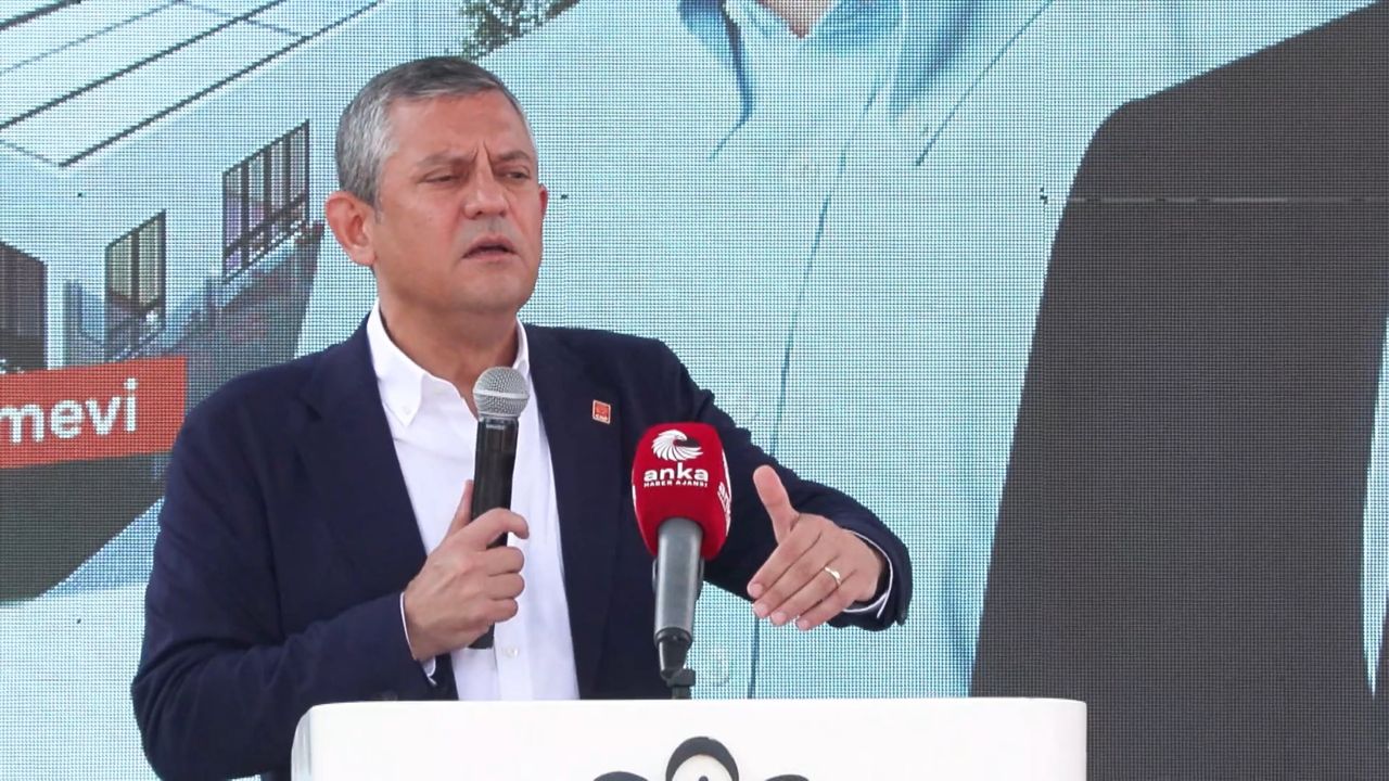 Özgür Özel Açılışta Sert Konuştu