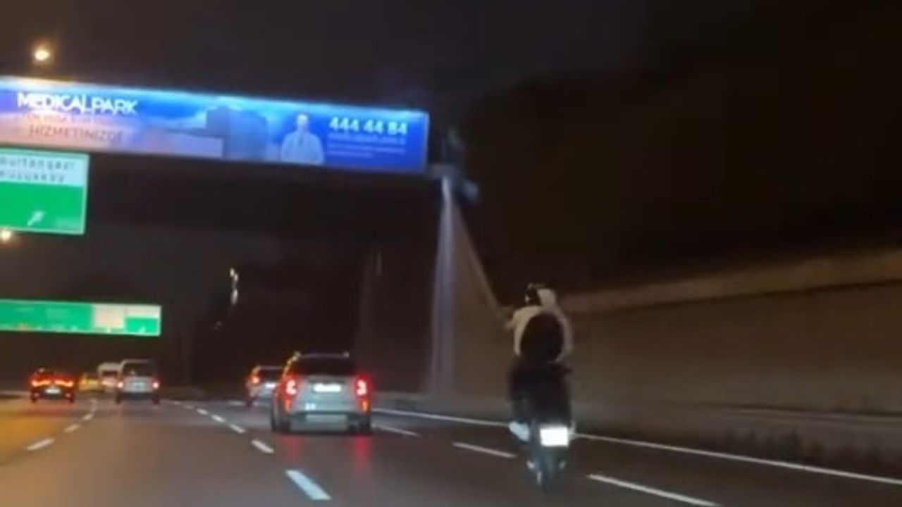 Otoyolda Motosiklet Sürücülerinin Tehlikeli Yolculuğu