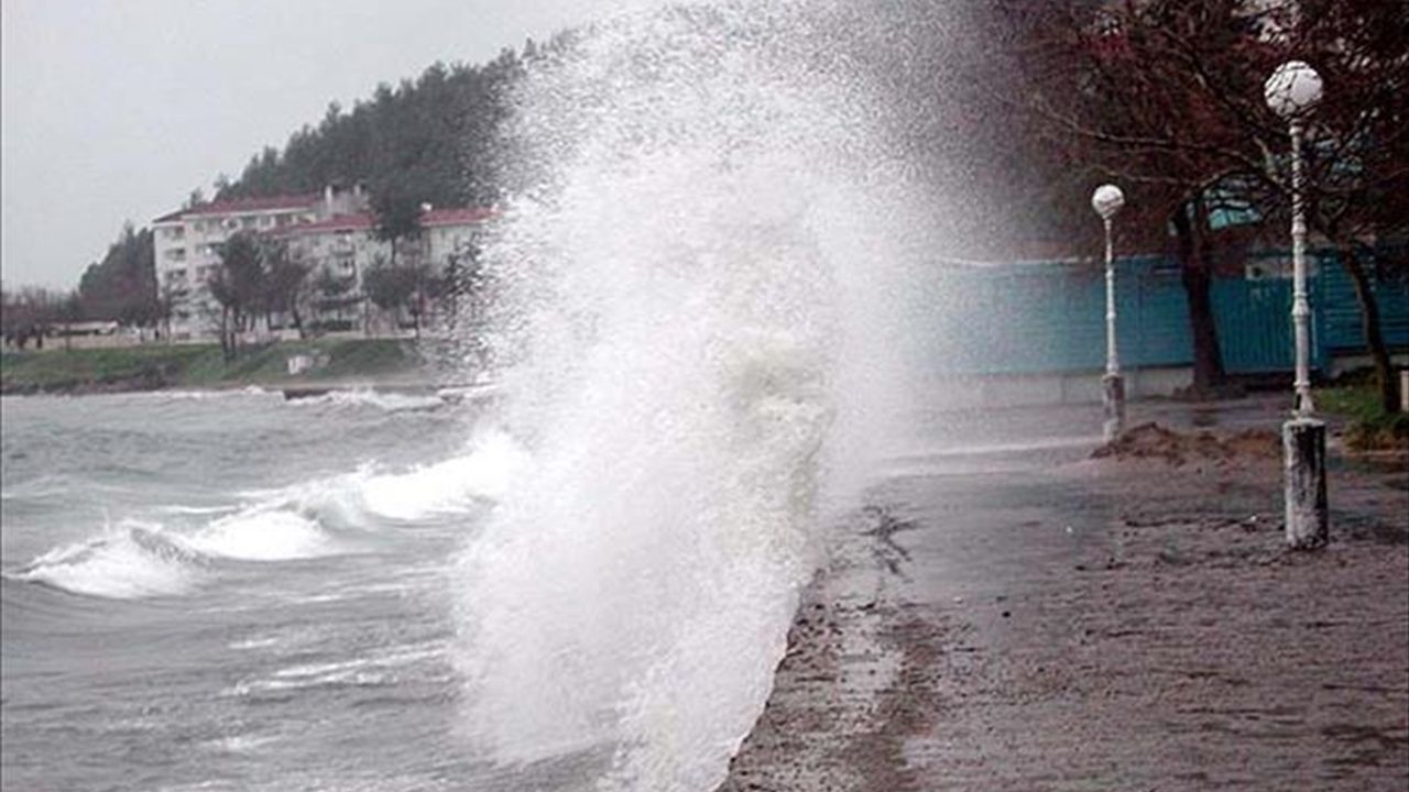 Karadeniz Kıyıları İçin Fırtına Uyarısı