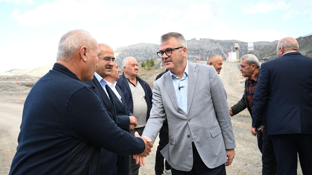 Seydişehir  Belediye Başkanı Hasan Ustaoğlu Alacabel Tüneli'nde inceleme yaptı