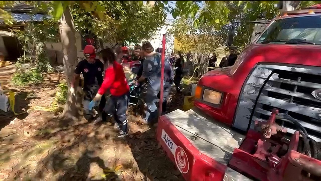 12 metrelik kuyuya düşen yaşlı adamı itfaiye kurdardı