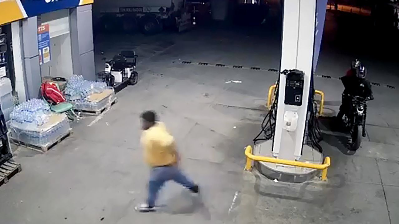 Akaryakıt istasyonlarını soyan şahıslar polisten kaçamadı