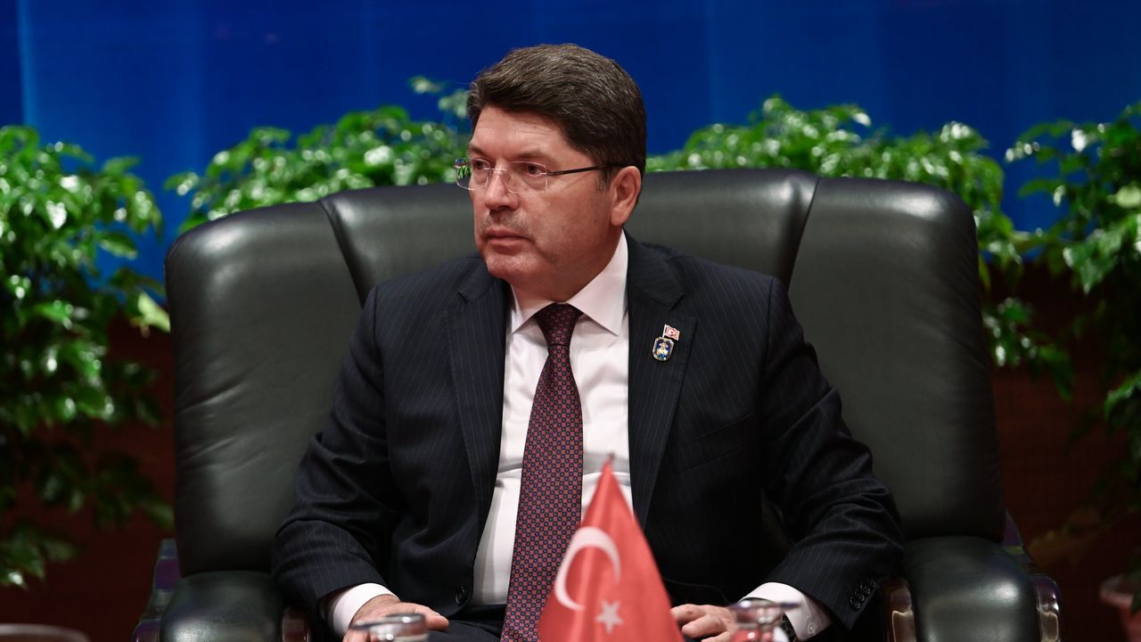 Bakan Tunç, İran Dışişleri Bakan Yardımcısıyla neden görüştü?