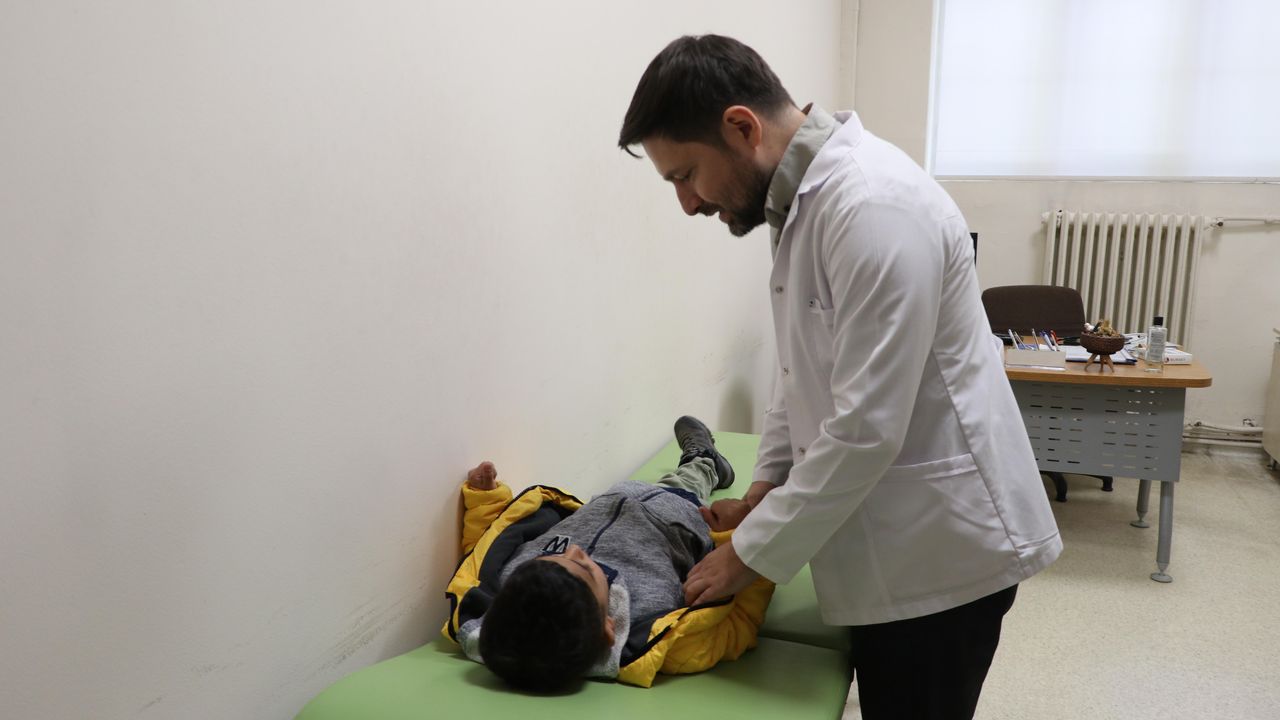 Eskişehir'de sokakta dilenen çocuklar eğitime kazandırıldı