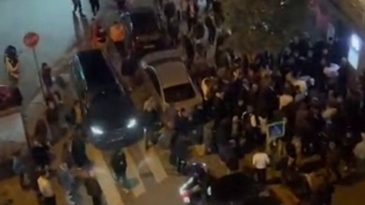 Fatih'te sokakta yürüyen kişiye silahlı saldırı