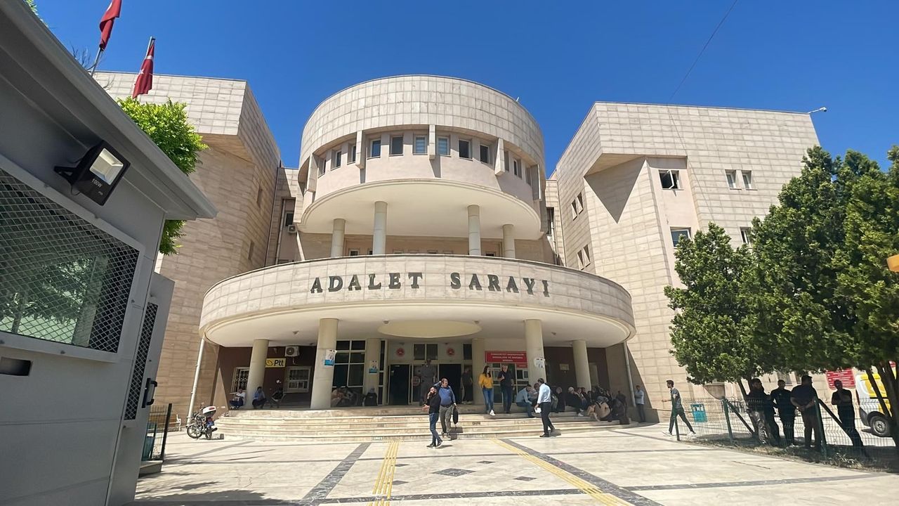 Şanlıurfa'da temizlik görevlisi öğrencinin yüzünde sigara söndürdü