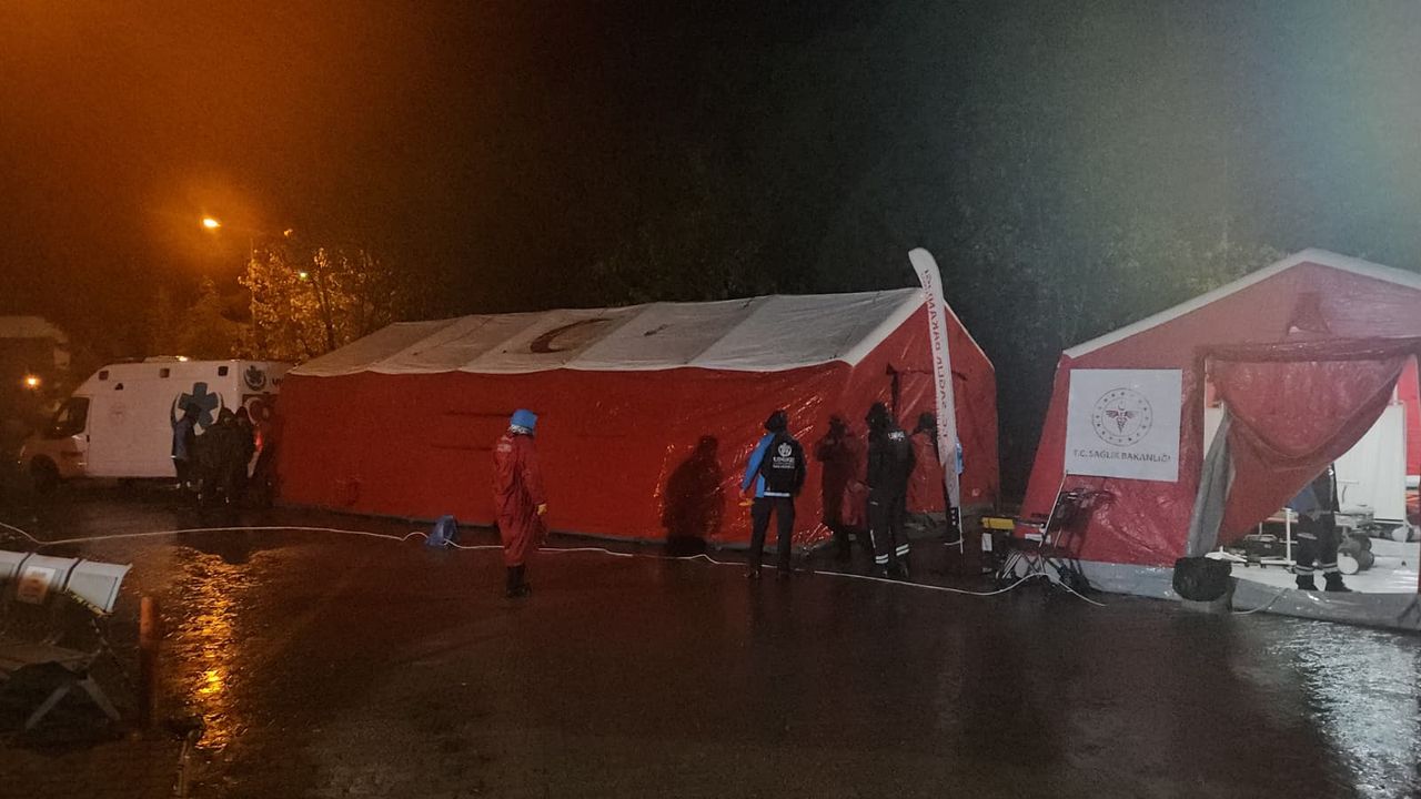 Sındırgı'da acil müdahale çadırı