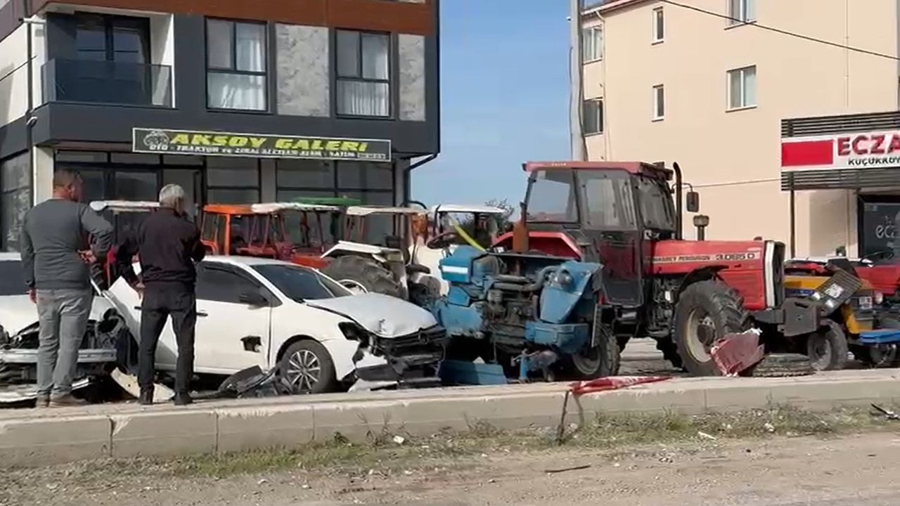 TIR, park halindeki araçlara çarptı: 8 araçta hasar oluştu