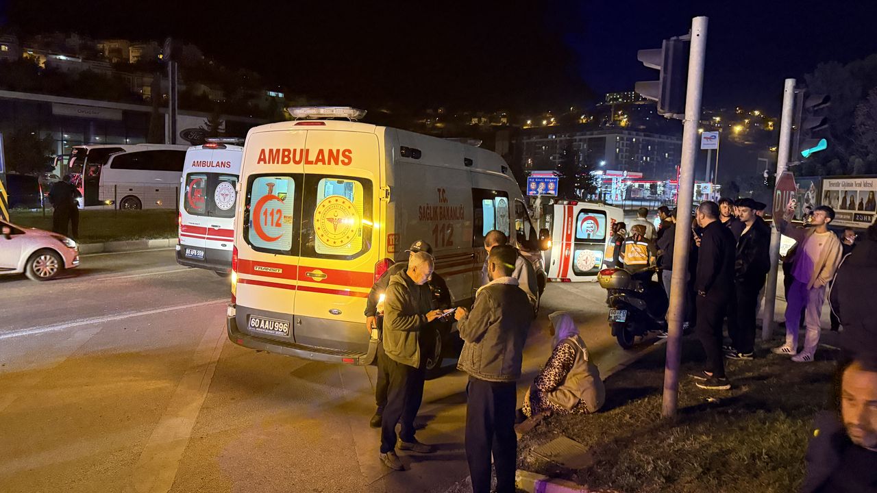 Tokat'ta cip ve ambulans çarpıştı
