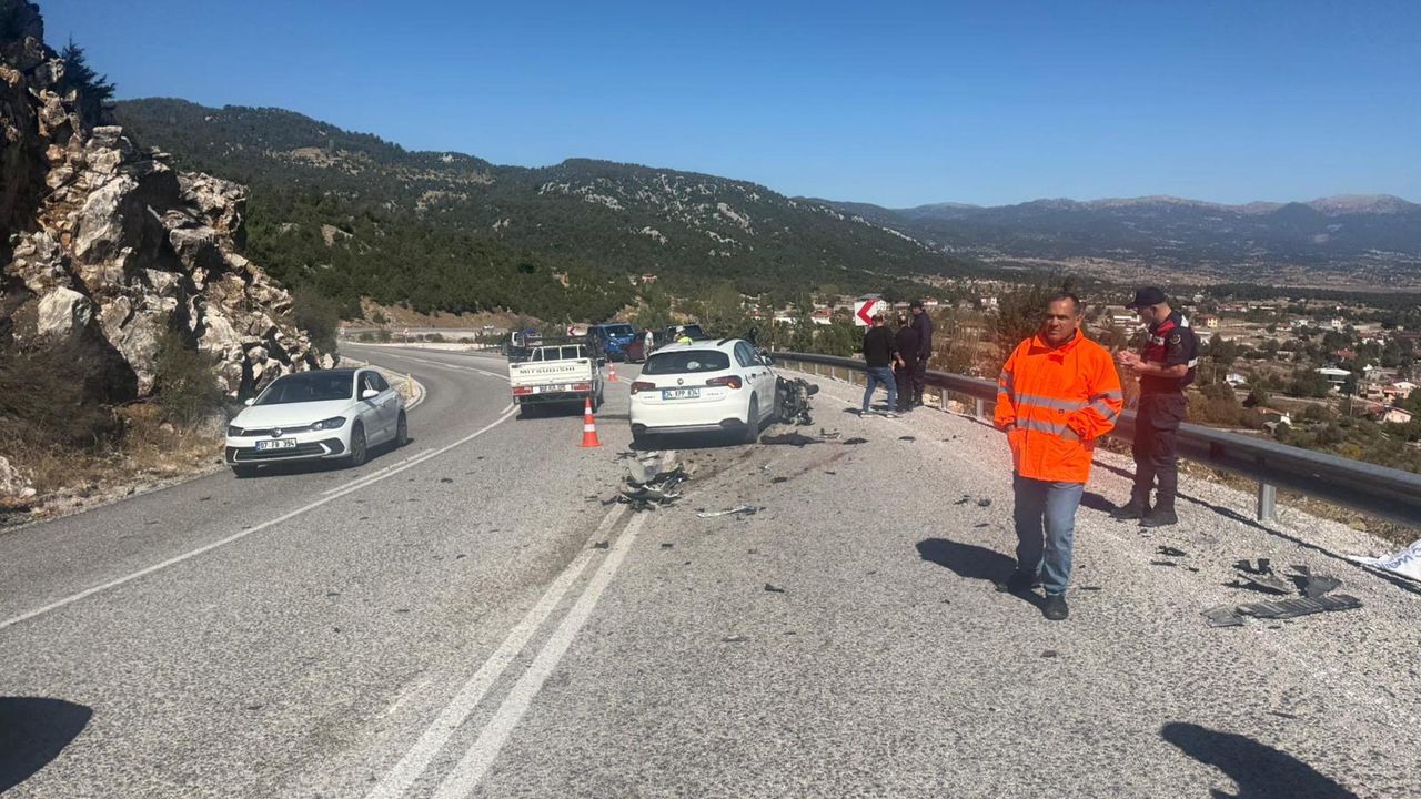 Trajik kaza kask kamerasına yansıdı