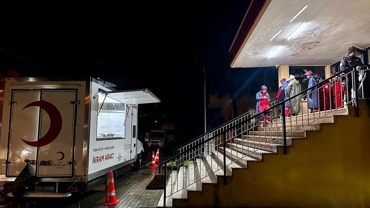 Türk Kızılay'dan Sındırgı'ya destek