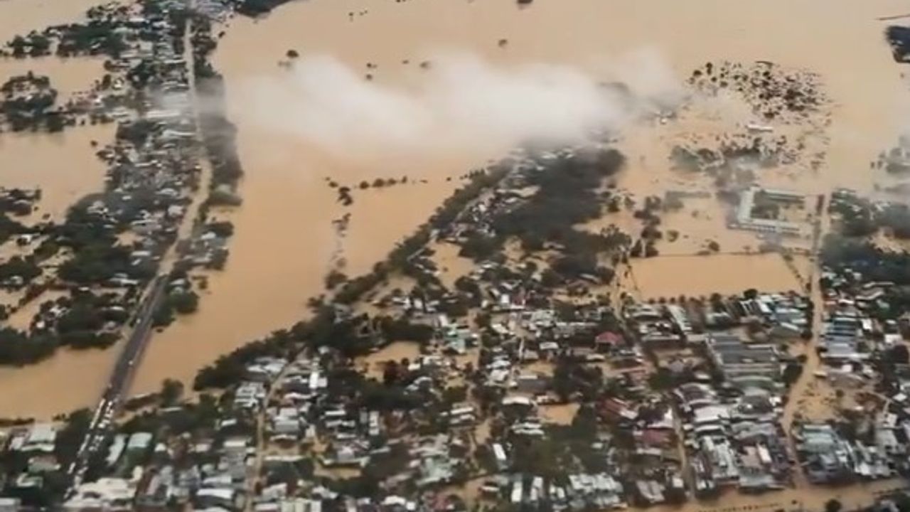 Vietnam'da yaşamını yitirenlerin sayısı 13'e yükseldi