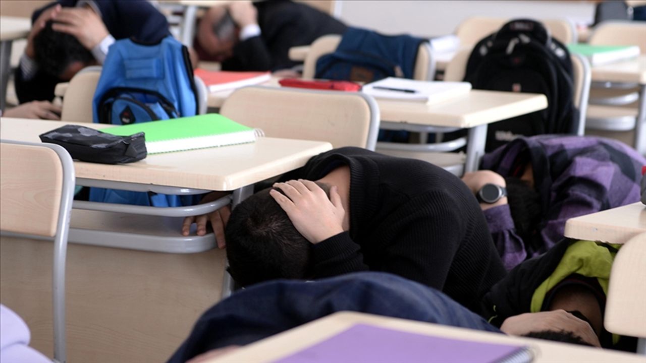 Depremde panik yapmayın: Hayat kurtaran 10 altın kural