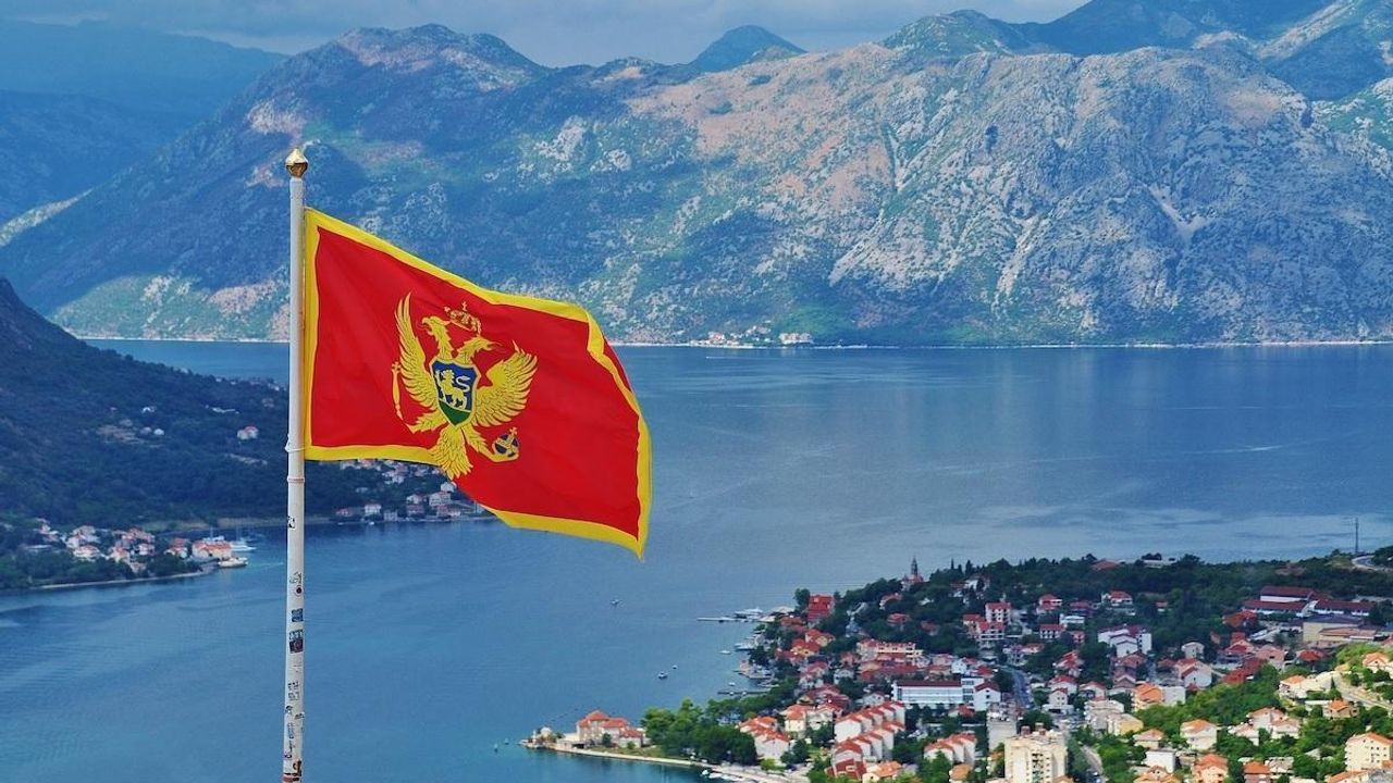 Karadağ'dan Türkiye'ye vize engeli