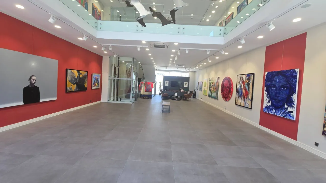 Ankara’da Çağdaş Sanat Rüzgarı: Galeri Soyut’ta Üç Sergi Bir Arada