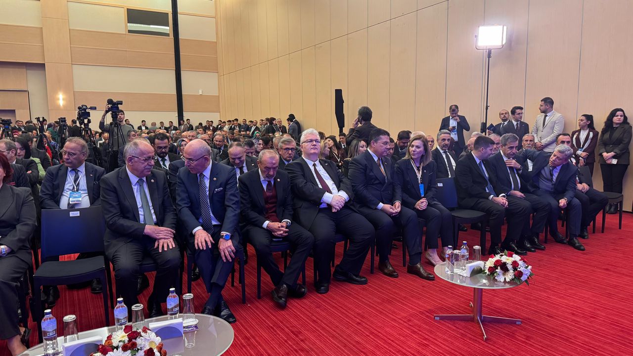 MHP Türk Sağlık Sistemi'nde Yenilikler Çalıştayı gerçekleştirdi