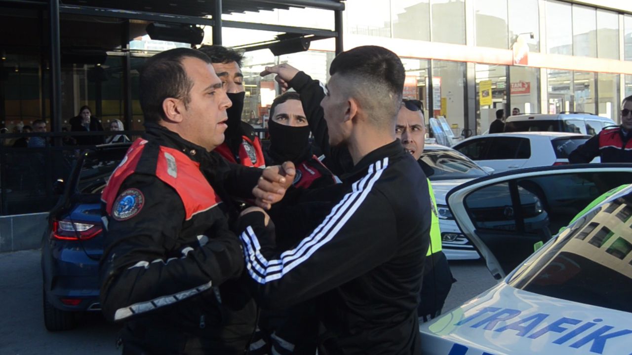 Polisten kaçan sürücü kafede yakalandı