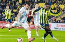 Fenerbahçe evinde geriden gelerek kazandı