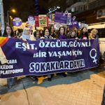 Feminist Gece Yürüyüşü Başladı