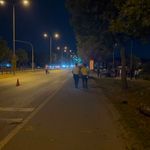 Sakarya'da Ağaca Çarpan Araç Bölündü