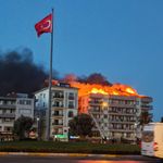 Milas'ta apartmanın çatısında yangın çıktı