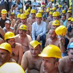 Özgür Özel'den Eylemdeki Madencilere Ziyaret