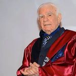 Gazi Yaşargil: Beyin cerrahisinde dünyaya yön veren Türk bilim insanı