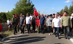 Ümit Özdağ, Çanakkale’de ‘Zafer Yürüyüşü’ne katıldı