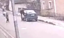 Motosiklet yayaya çarptı