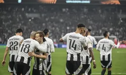 Beşiktaş, yarın Antalyaspor'a konuk olacak