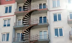 "Yangın merdivenlerinde eşya bulundurmayın"