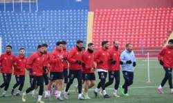 Mardin 1969 Spor, Polatlı 1926 Spor maçına hazırlanıyor
