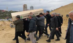 Sendika başkanı toprağa verildi