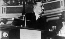 Sovyetlerin Kurucu Babası: Vladimir İlyiç Lenin