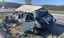 Yozgat'ta minibüs devrildi!