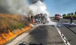 Akaryakıt yüklü tanker şarampole devrildi
