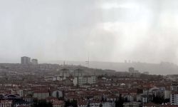 Ankara'da Fırtına ve Sağanak Etkili Oldu