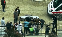 Ankara'da mühürlü inşaatta vinç devrildi