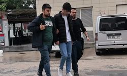 Arkadaşıyla şakalaşırken bıçaklandı