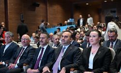 Bakan Kacır Kocaeli'dekonuştu