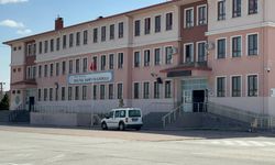 Boğazı Sıkılan Yusuf, Entübe Edildi