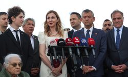 Cezaevinde nikaha katıldı
