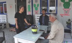 Depremzede kadınlar mesailerine devam etti