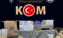 Durdurulan minibüste binlerce paket kaçak sigara bulundu